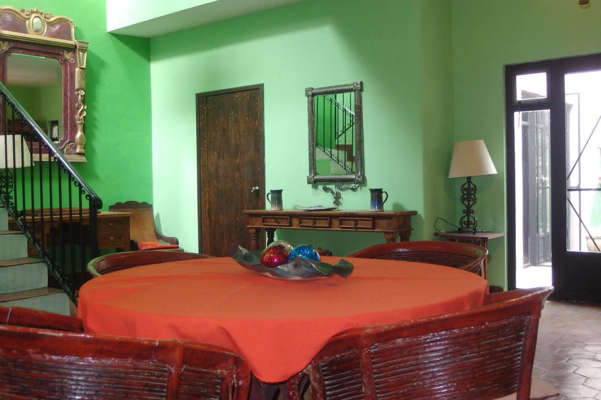 Casa De Las Conservas Comfort Сан Мигел де Аленде Екстериор снимка